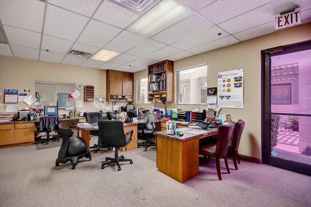 East Valley Medical Office Condo | For Lease: 604 W Warner Rd Bldg B, Chandler, AZ 85225